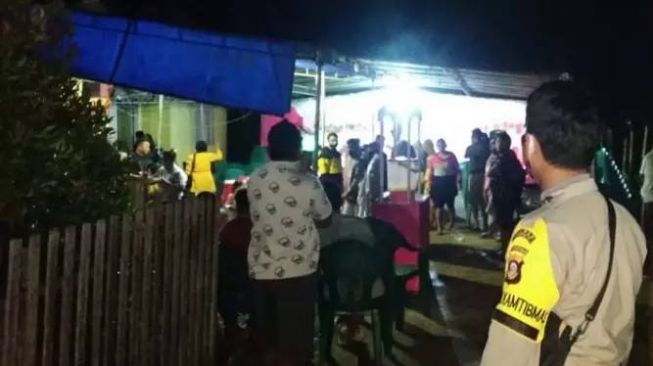 Polisi Bubarkan Pesta Perkawinan yang Digelar Malam hari