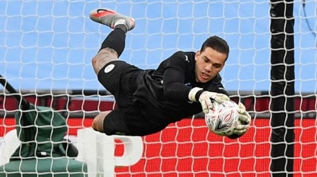 Usai Man City vs Norwich, Ederson Raih Sarung Tangan Emas Liga Inggris