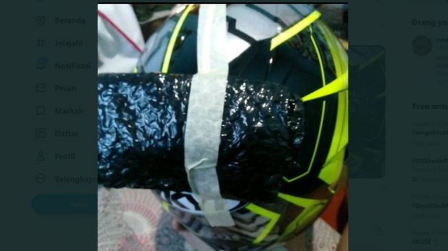 Beli Helm Pakai Bubble Wrap Biar Aman, Cara Pasangnya Bikin Geleng-geleng