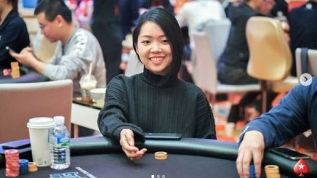 Tinggalkan Karier, Perempuan Ini Memilih Jadi Pemain Poker Profesional