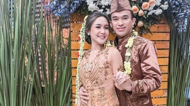 Gagal dengan Bule Belanda, Cita Citata Jadi Pengantin Bareng Anwar BAB