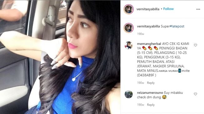 Vernita seperti memikirkan sesuatu nih (Instagram)