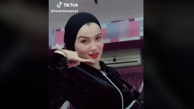 Influencer Mesir Haneen Hossam Dipenjara karena Konten TikTok (tiktok.com/@@haniinhossam11)