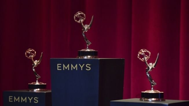 4 Hal Menarik di Emmy Awards 2020, Ada yang Bikin Red Carpet Sendiri!