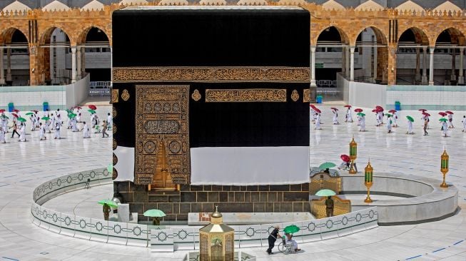 Suasana Ka'bah saat musim haji di Masjidil Haram, Mekah, Arab Saudi, Rabu (29/7). [Foto/AFP]