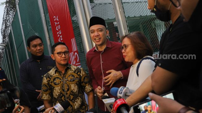 Bebas dari Bui, Ini Alasan Sandy Tumiwa Tetap Direhabilitasi