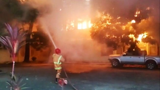 Kantor Dinkes Sulsel Terbakar Hebat, Data Covid-19 Diduga Ikut Hangus