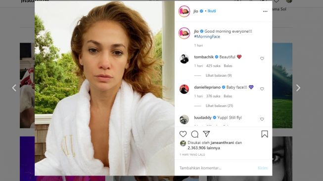 JLo Unggah Foto Selfie Awet Muda di Usia 51 Tahun, Apa Rahasianya?