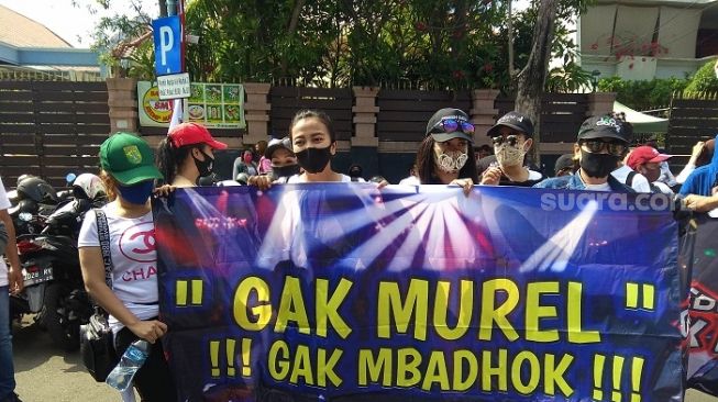 Kecewa Risma Ogah Bertemu, Para Pekerja Malam Ancam Demo Besar-besaran Lagi