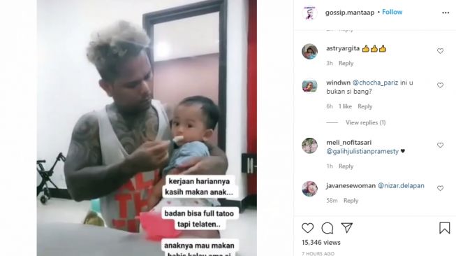 Badannya Penuh Tato, Aksi Seorang Pria Suapi Anaknya Bikin Warganet Terharu