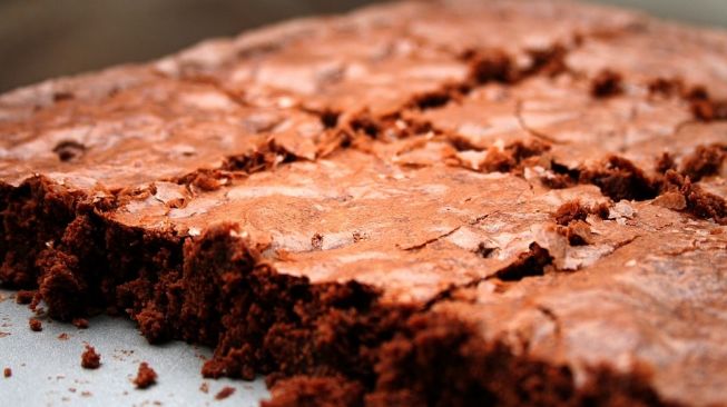 Resep Fudgy Brownies yang Chewy dan Shiny, Cocok untuk Kado Valentine