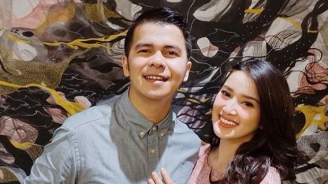 Rosiana Dewi Umumkan Kehamilan Pertama, Wajah Gemas Bayi Bikin Kepo