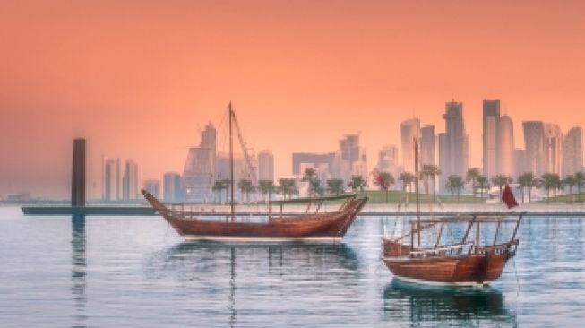 Ilustrasi pantai Corniche. (Shutterstock)