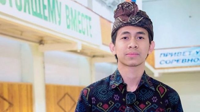Profil Turah Parthayana, Youtuber Indonesia yang Kuliah di Rusia