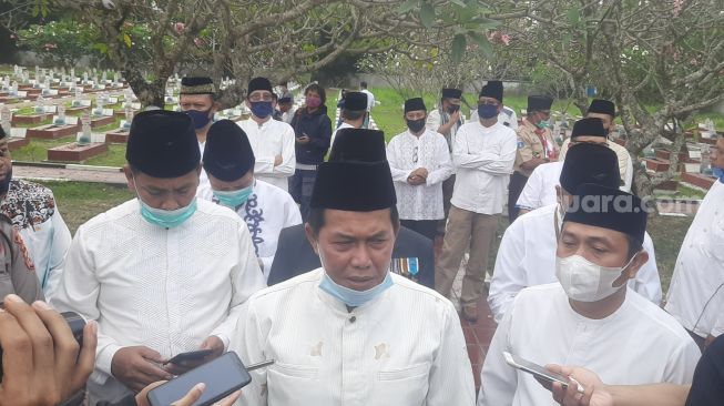 Wali Kota Serang Bubarkan Apel Akbar Ribuan Massa Pro Habib Rizieq