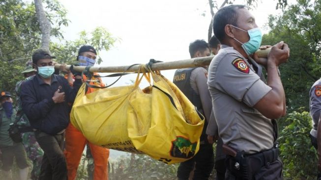 Pendaki Kelas 3 SMA di Bondowoso Terjatuh di Gunung Piramid