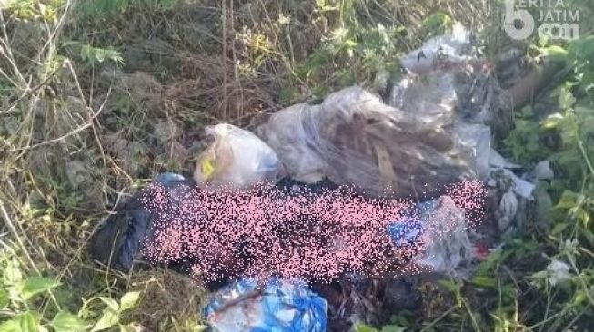 Pria Pakai Baju Bonek Ditemukan Tewas di Tumpukan Sampah Dekat Suramadu