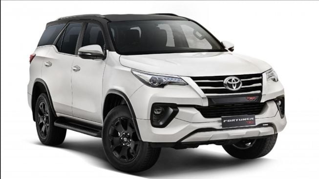 Toyota Fortuner edisi spesial (Indianautoablog)