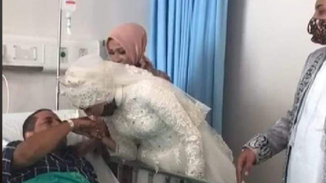 Momen Haru Umar Assegaf Dijenguk Anak Usai Dikeroyok Laskar Intoleran