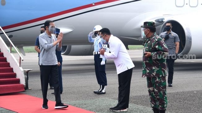 Indonesia di Ambang Resesi, Jokowi: Rp170 Triliun APBD Mandek di Bank