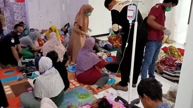 Muntah-Muntah, 62 Warga Cianjur Diduga Keracunan Usai Ikuti Selamatan Rumah