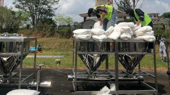 40 Ton Garam Disebar di Langit Sumsel 20 Hari ke Depan Biar Hujan