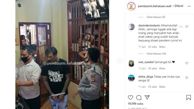 Penampakan Jerinx SID saat digiring ke penjara [Instagram]