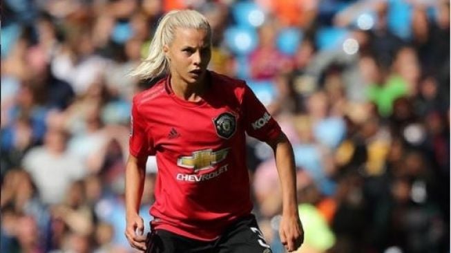 Bek tim wanita Manchester United, Lotta Okvist. (Instagram/lottaokvist)