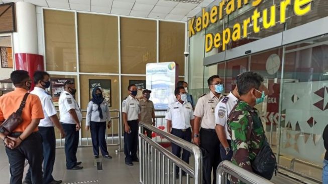 Satgas Covid-19 Babel Lakukan Sidak di Bandara Depati Amir