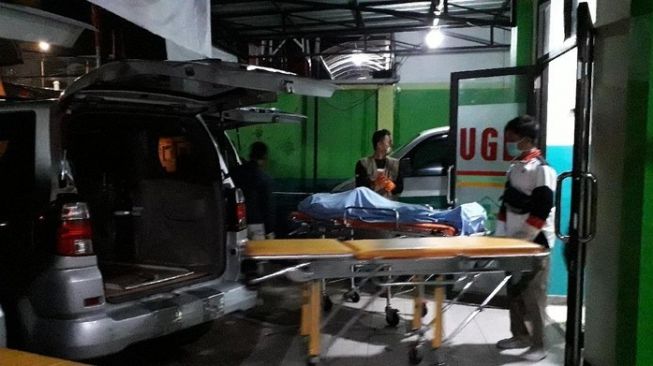 Tiang Penyangga SUTET Listrik di Sumedang Roboh, 4 Orang Tewas