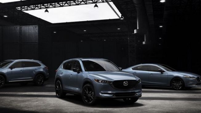 Mazda Carbon Edition 2021 terdiri dari Mazda 9, CX-5 dan CX-9 [Mazda via Car and Driver].