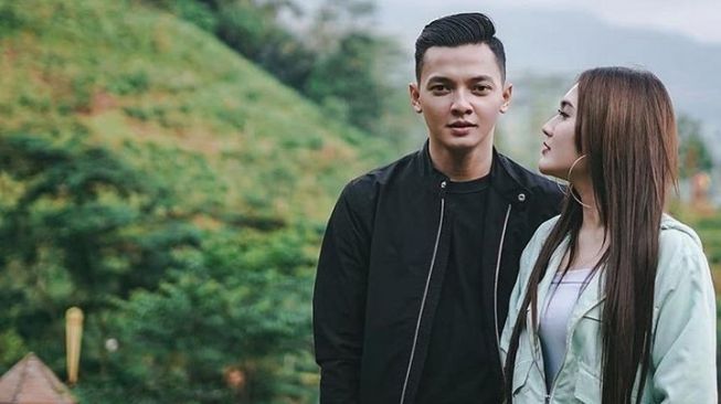 Nella Kharisma dan Dory Harsa [Instagram]