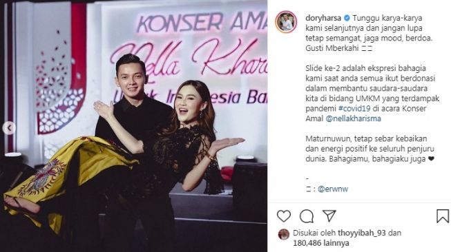 Kemesraan Nella Kharisma dan Dory Harsa [Instagram/@doryharsa]