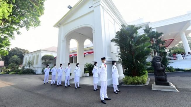 Ini 3 Sosok Paskibraka Beruntung yang akan Kibarkan Merah Putih di Istana