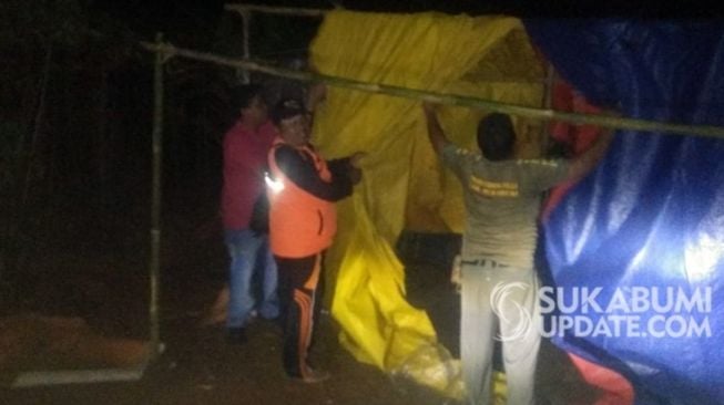 Satpol PP Bongkar Lapak Judi di Ciracap Sukabumi