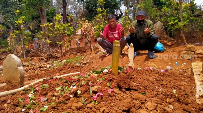 Usai Ngopi, Ono Suhana Kepruk Kepala Ibu Kandungnya hingga Tewas