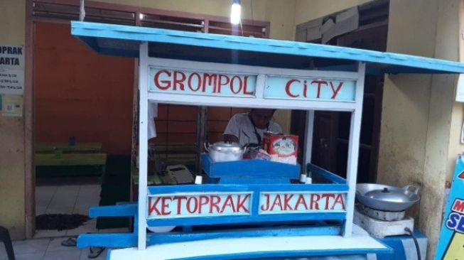Ketoprak Jakarta Bang Torro, Obat Rindu Mahasiswa Asal Ibu Kota di Solo