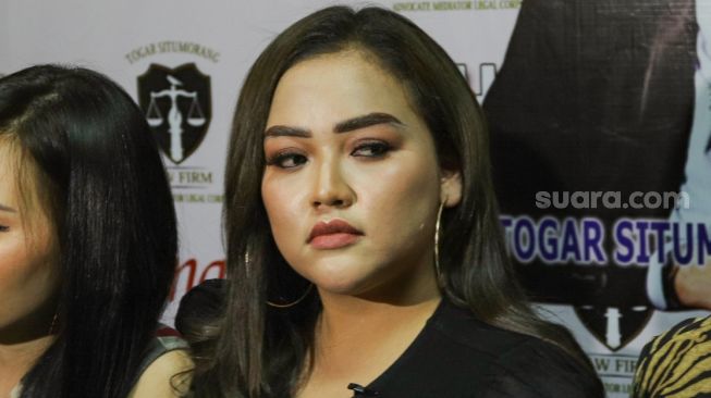 Clara Gopa Sedih Ibunya Ikut-ikutan Kena Hujat Warganet