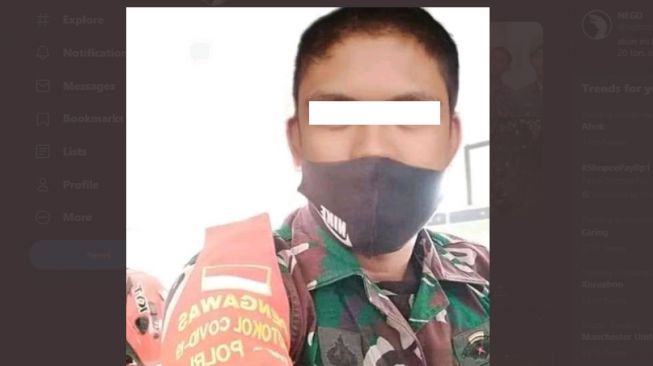 Foto editan pria mengaku tentara demi mendekati wanita. (Twitter/@sethrash666)