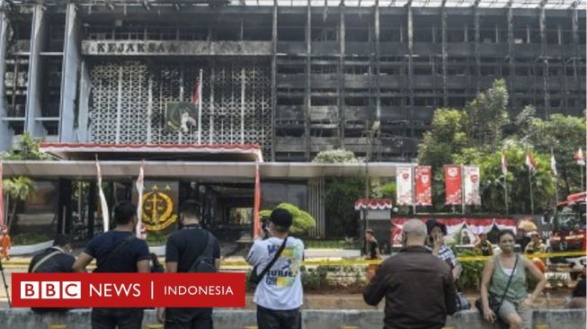 Polisi Periksa Jaksa hingga Swasta Terkait Kebakaran Gedung Kejagung