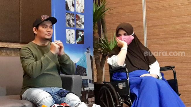 Istri Curhat Pilu di Medsos, Indra Bekti Lagi Sakit Keras?