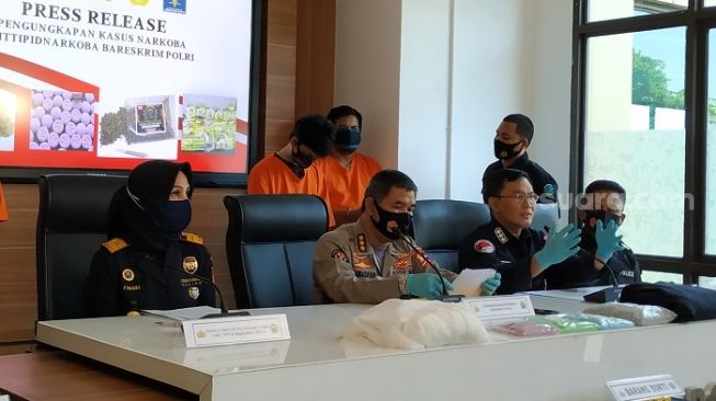 Edarkan Ekstasi Kualitas Tinggi asal Belanda, Eks Anggota Polisi Ditangkap