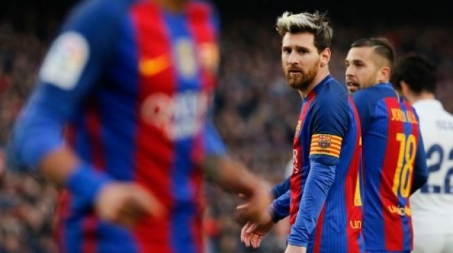 Diisukan Ganti Tim, Lionel Messi Masih Berseragam Barcelona di PES 2021