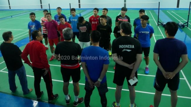 Top 5 Sport: Kevin Sanjaya Cs Pindah Latihan ke GOR Milik Marcus Gideon - Suara.com