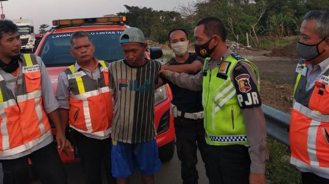 Waduh! Pelaku Pelempar Batu di Tol Tangerang Diduga Orang Gangguan Jiwa