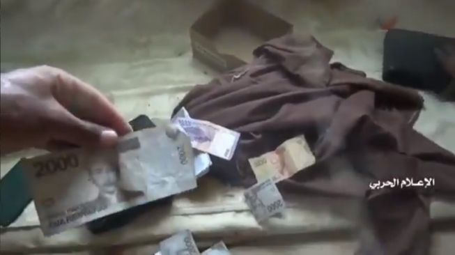 Viral Video Penggerebekan Houthi, Ditemukan KTP Indonesia dan Uang Rupiah