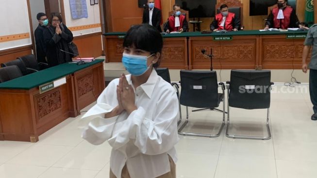 Vanessa Angel Terancam 5 Tahun Penjara, Anak Rhoma Irama Jualan Bakso