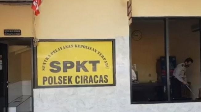 Layanan di Polsek Ciracas Kembali Dibuka Setelah Dirusak Tentara