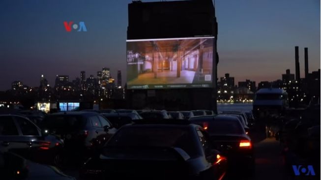 Bioskop Drive-in Jadi Pilihan Warga New York Nikmati Film di Tengah Pandemi