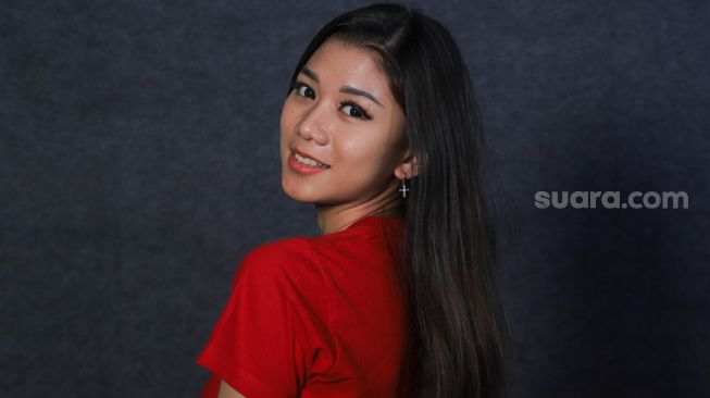 Ikut Miss Popular, Shinta Khyuliang Turuti Keluarga Ketimbang Warganet